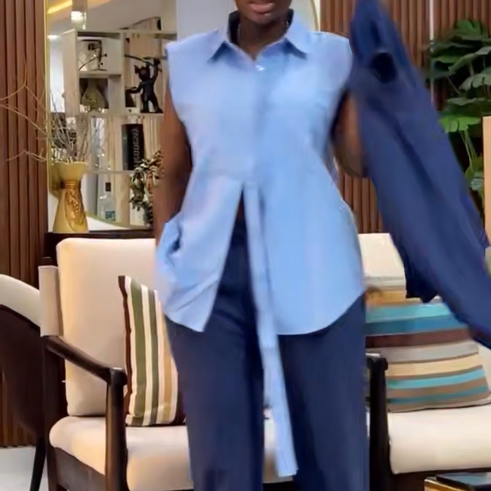 Stylish Blue Women's Jumpsuit - Picture 3 of 5